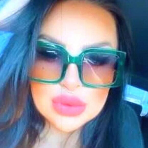 over sized printed sunglasses sunglasses - Picture 2 of 4